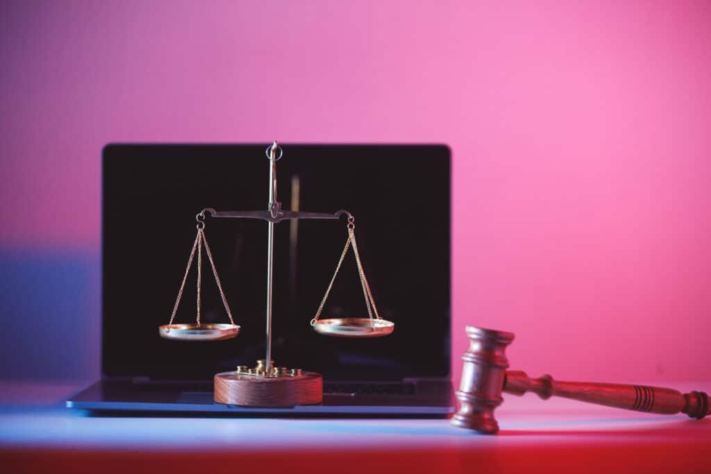 Justice ordinateur
