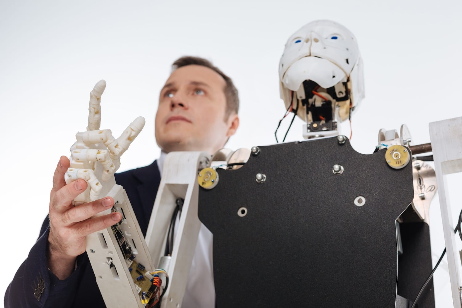 Humain et robot